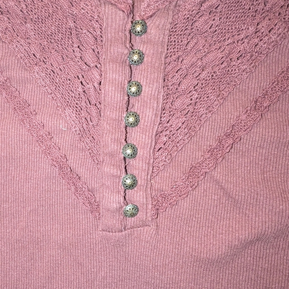 Lucky Brand Red Fitted Embellished Blouse - Picture 3 of 9